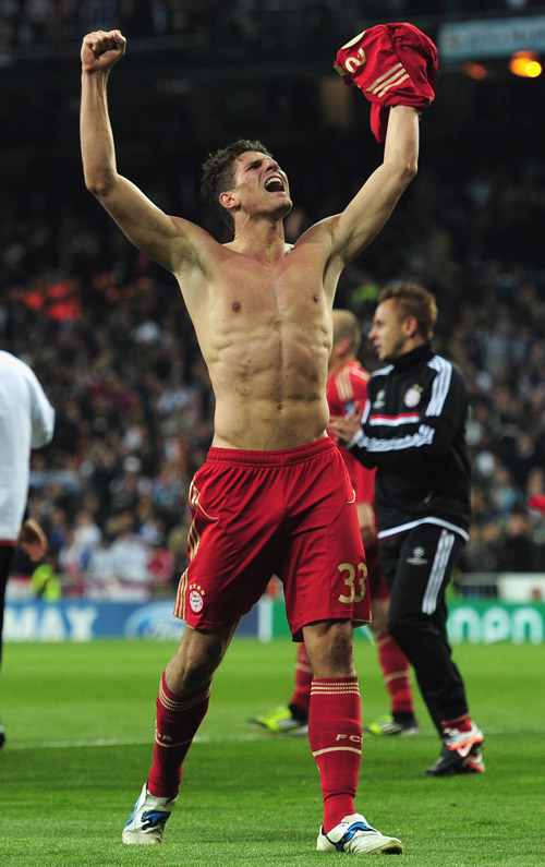 The coolest soccer tradition -- players taking off their shirts - Outsports