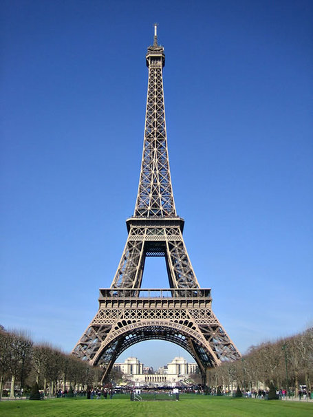 Eiffel-tower-day_medium