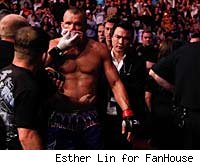Rich Franklin knocks out Chuck Liddell at UFC 115.